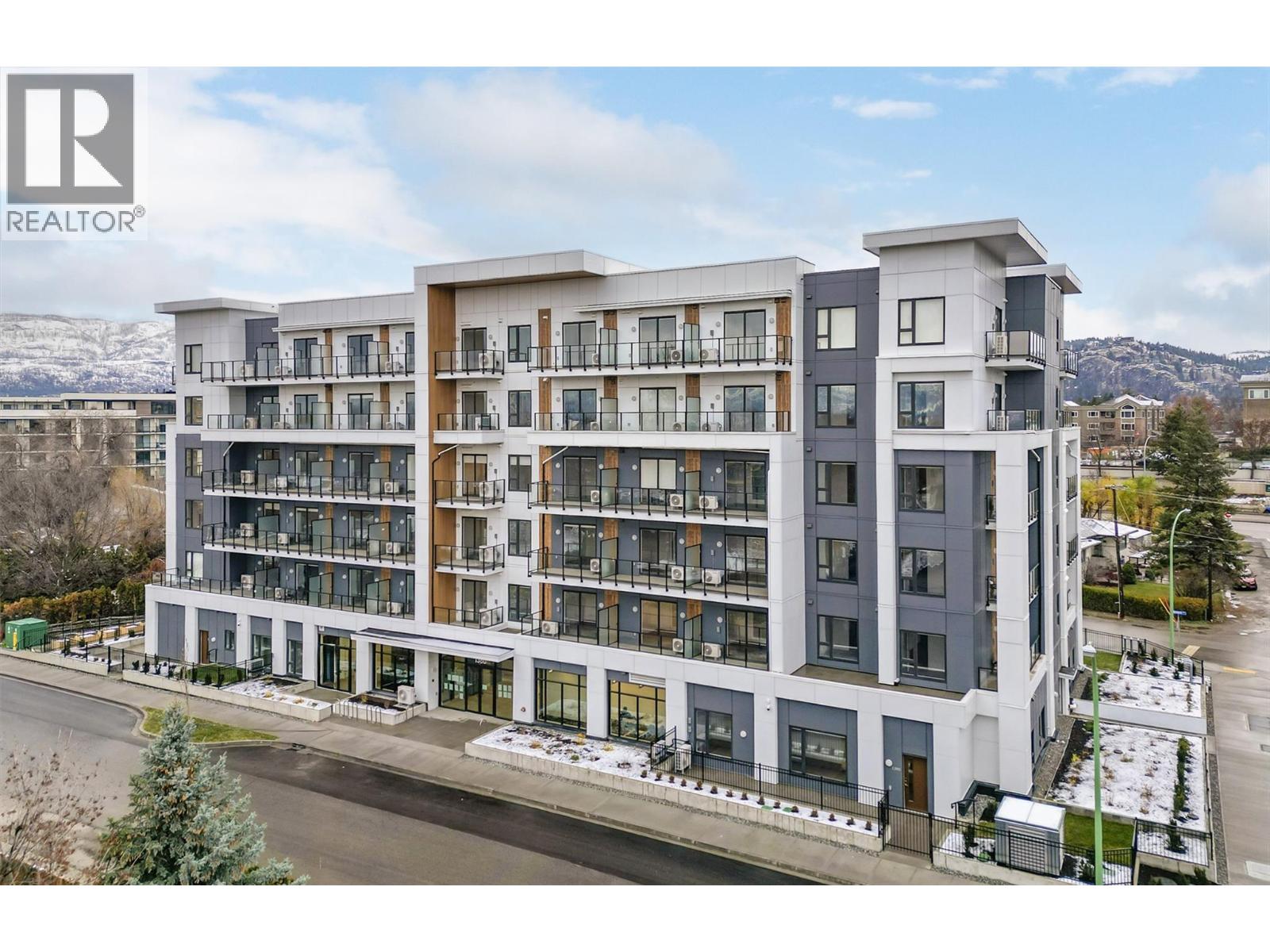 203 1380 Pridham Avenue, Kelowna