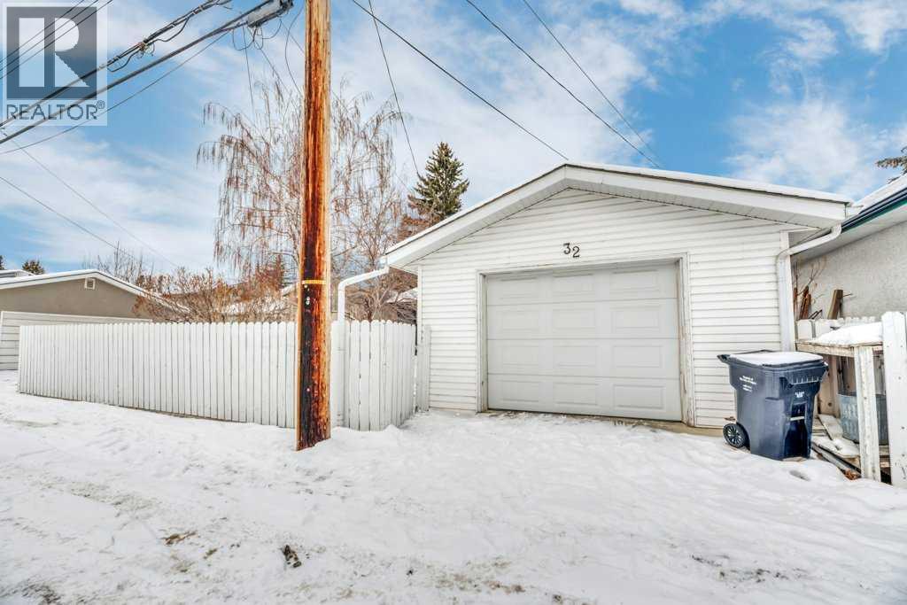 Single Family House Bungalow for Sale in  Allandale Close SE Acadia Calgary 