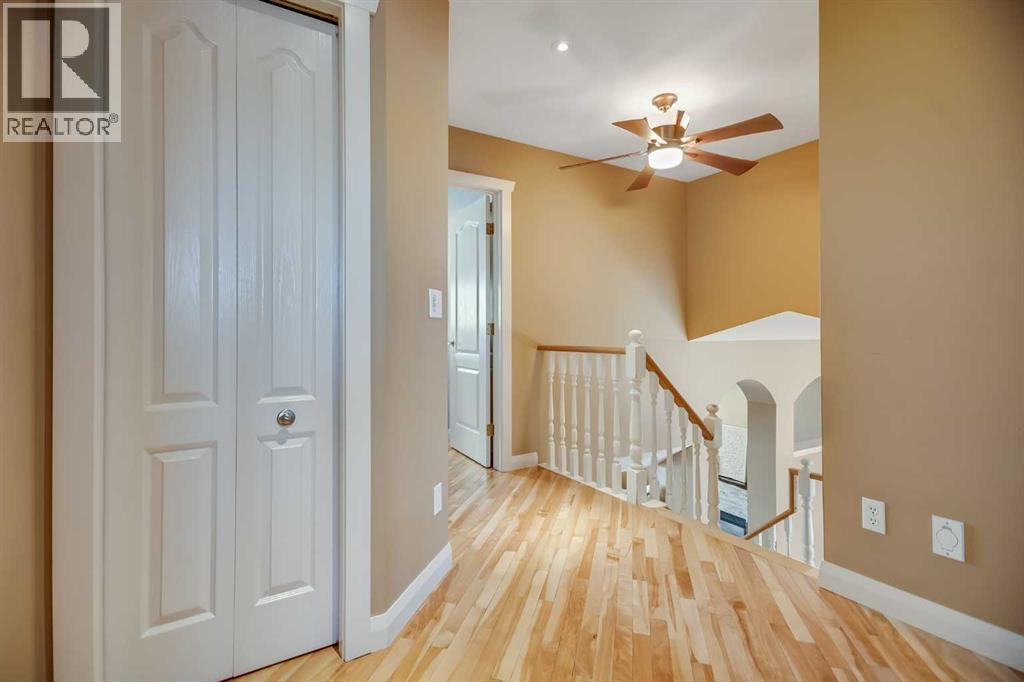 113 Somerside Green SW, Calgary, Alberta