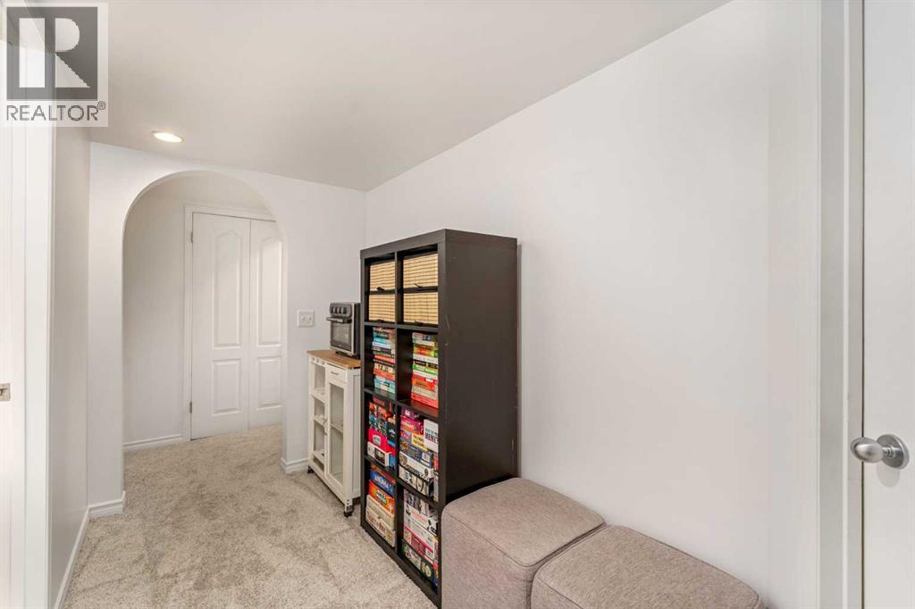 Single Family House for Sale in   Avenue SW Windsor Park Calgary 