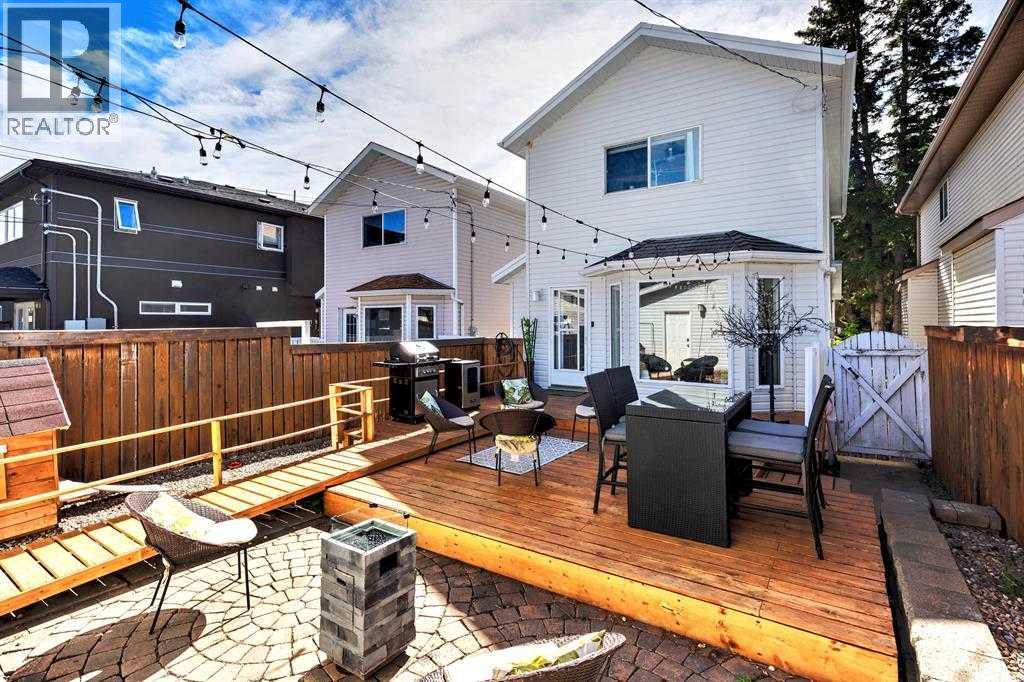 Single Family House for Sale in   Avenue SW Windsor Park Calgary 