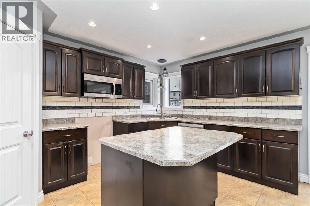 168 Juniper Street, Fort McMurray