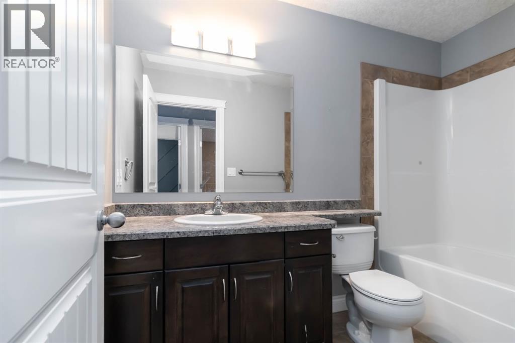 168 Juniper Street, Fort McMurray