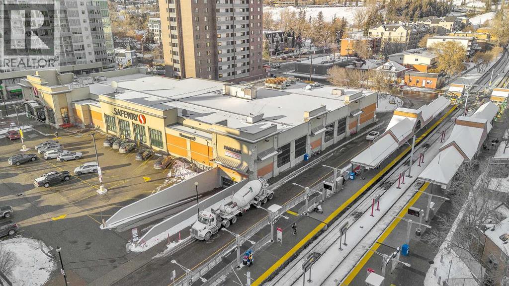 Single Family House for Sale in   a Street NW Sunnyside Calgary 