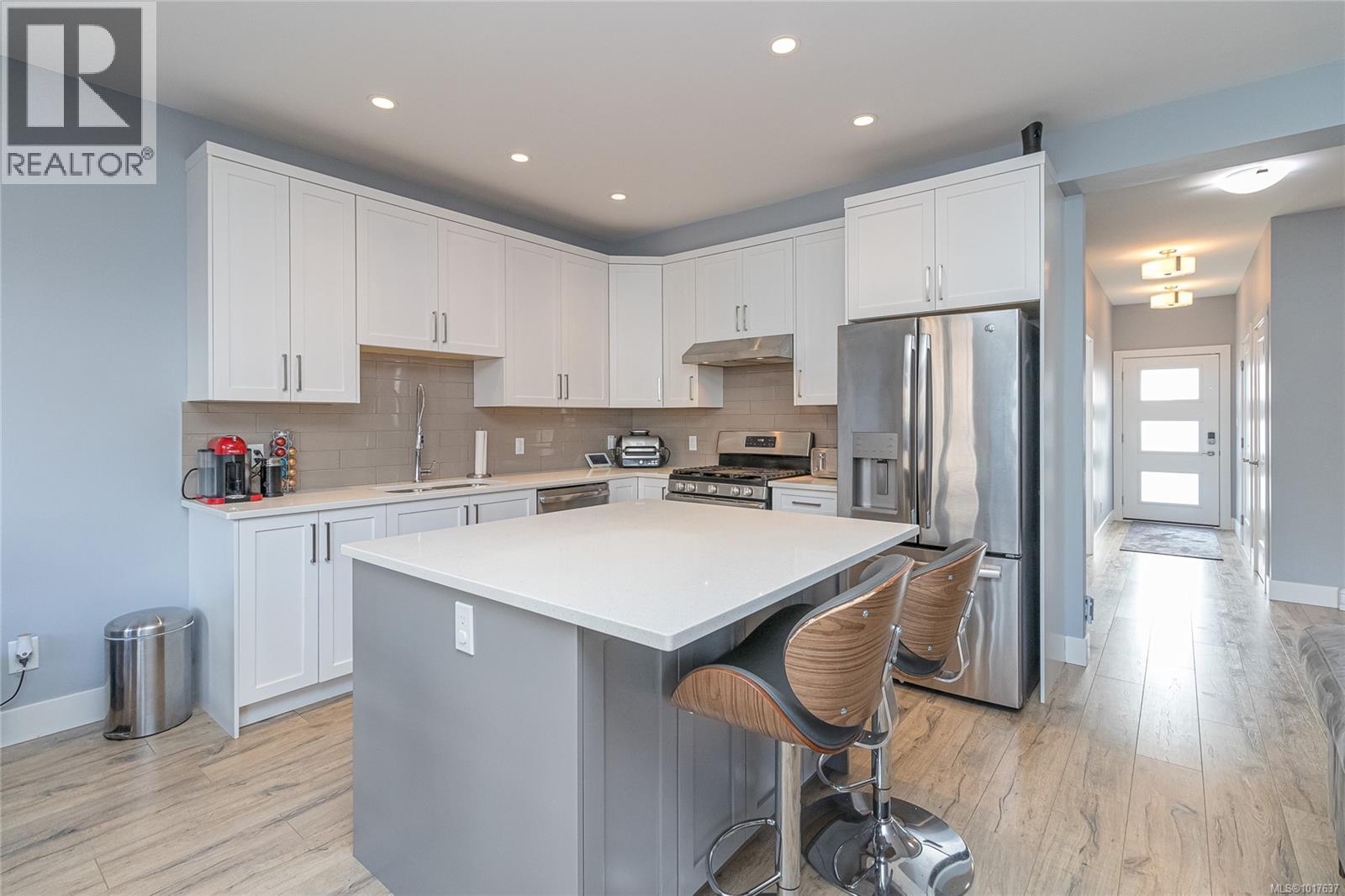 2178 Winfield Dr, Sooke