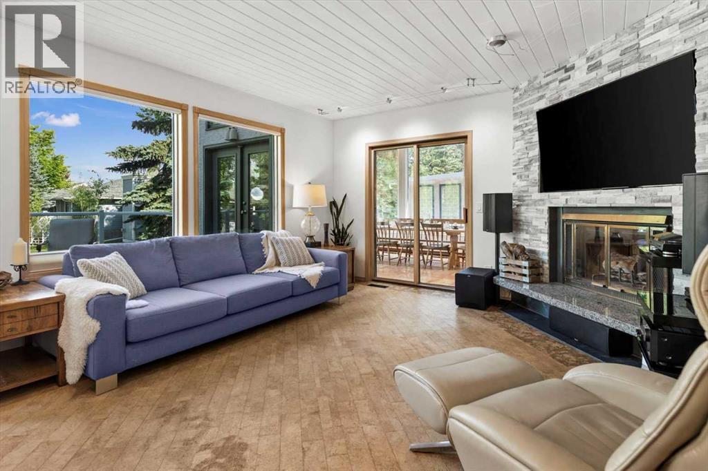 Single Family House for Sale in  Hawkside Close NW Hawkwood Calgary 