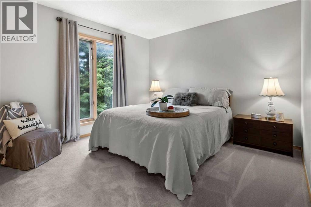 Single Family House for Sale in  Hawkside Close NW Hawkwood Calgary 