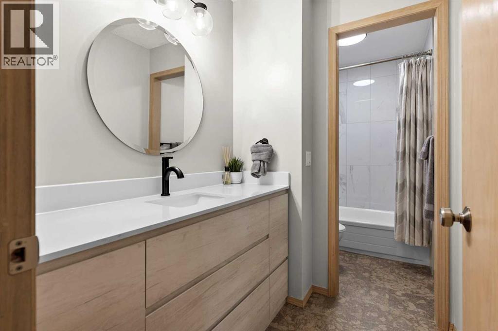 Single Family House for Sale in  Hawkside Close NW Hawkwood Calgary 