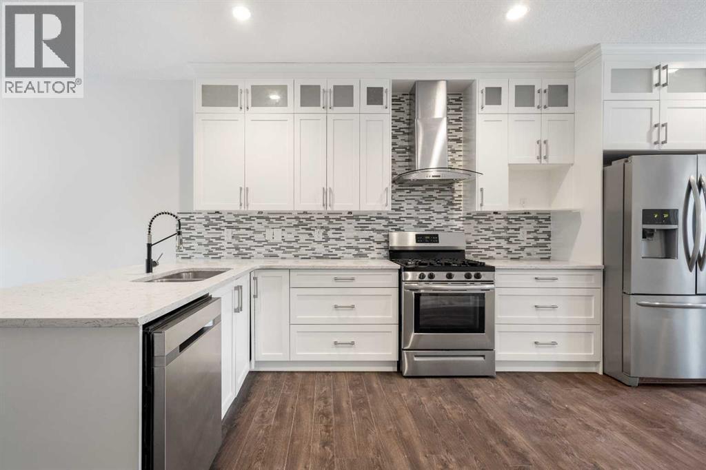 Single Family House for Sale in   Street NW Bowness Calgary 