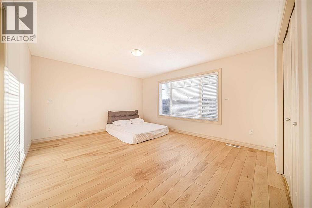 Single Family House for Sale in  Royal Birch Way NW Royal Oak Calgary 