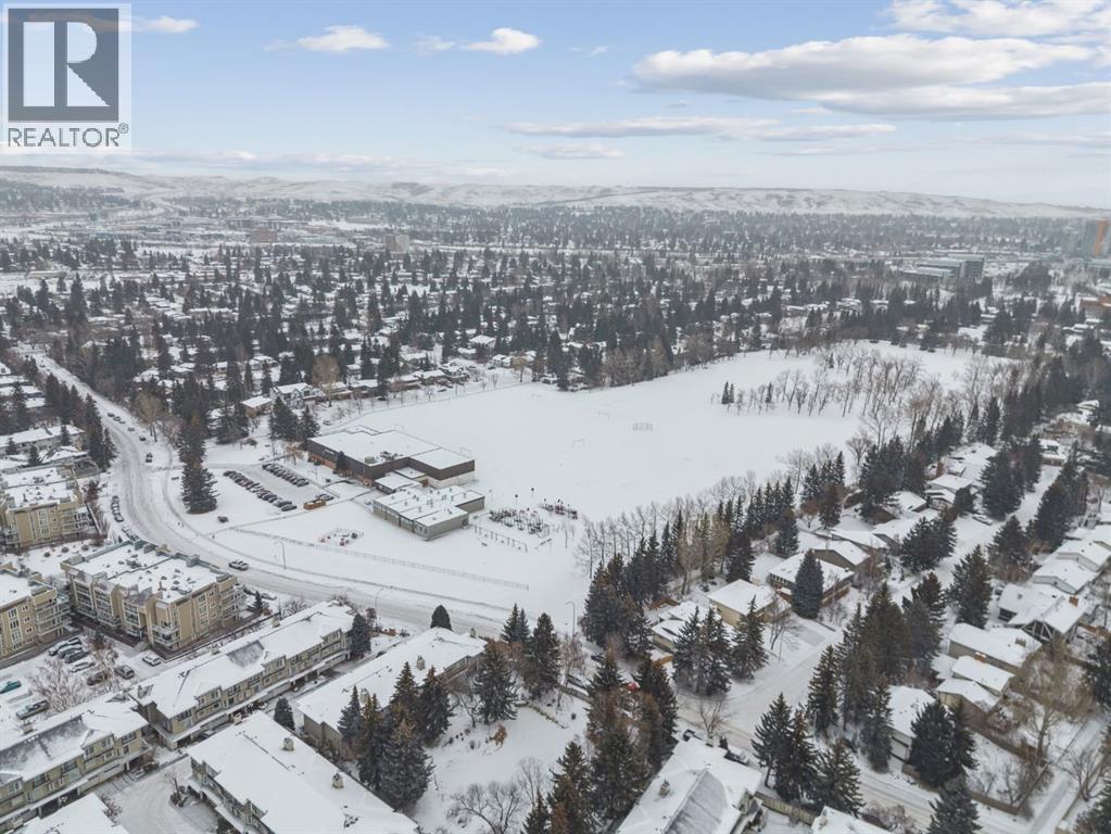 Single Family House for Sale in    Street NW Varsity Calgary 