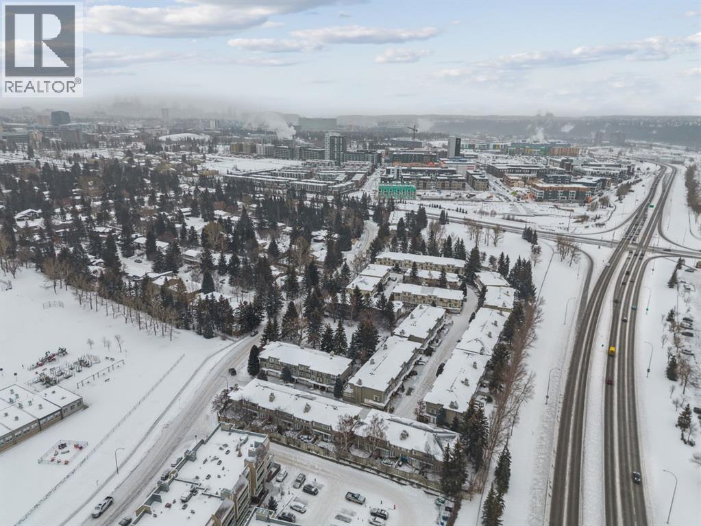 Single Family House for Sale in    Street NW Varsity Calgary 