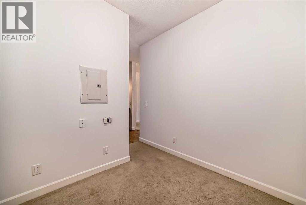 Single Family House for Sale in   ARBOUR LAKE Road NW Arbour Lake Calgary 