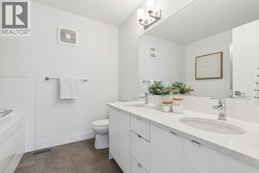 584 River Avenue, Cochrane