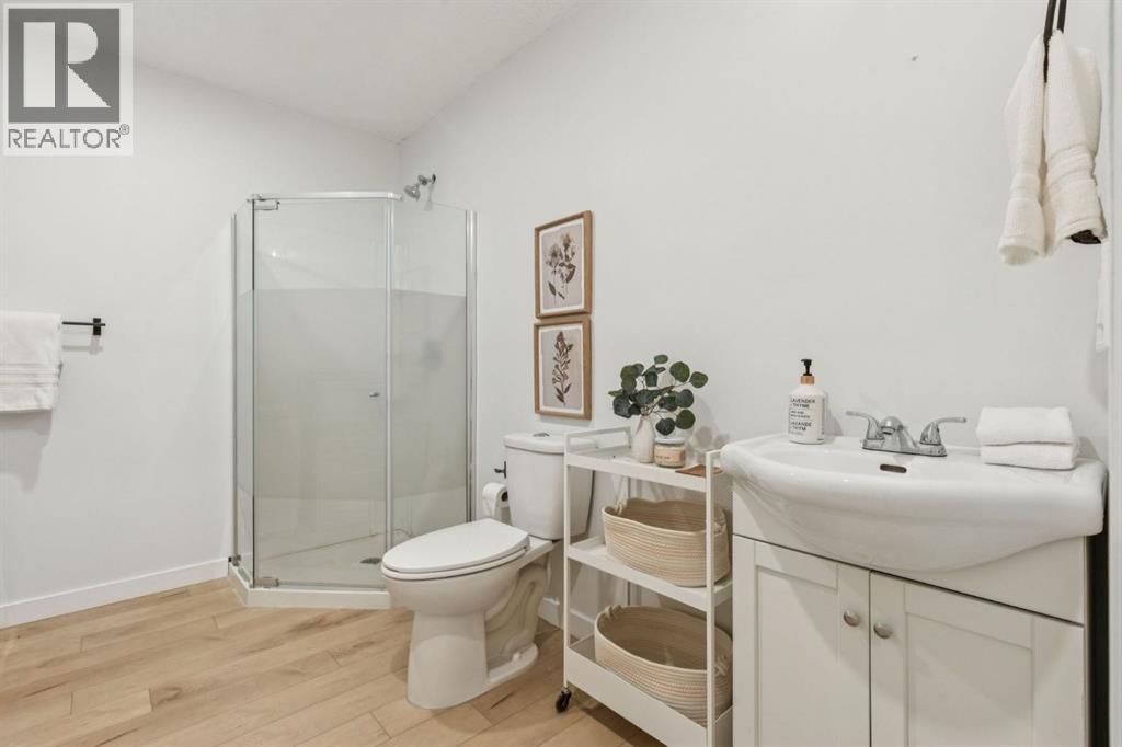 584 River Avenue, Cochrane