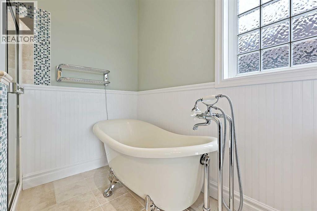 Single Family House Bungalow for Sale in  Royal Highland Road NW Royal Oak Calgary 