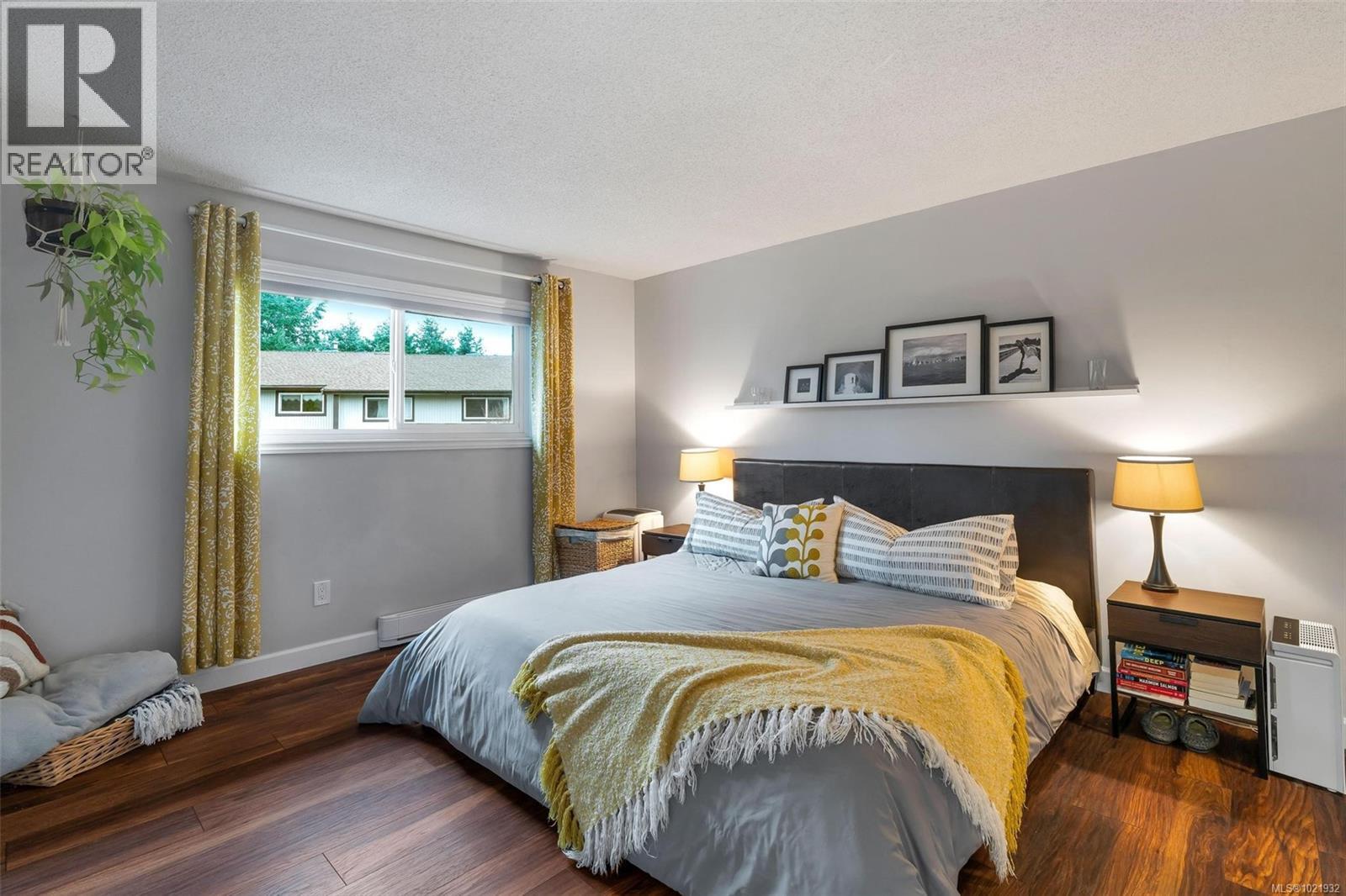 17 897 Admirals Road, Esquimalt