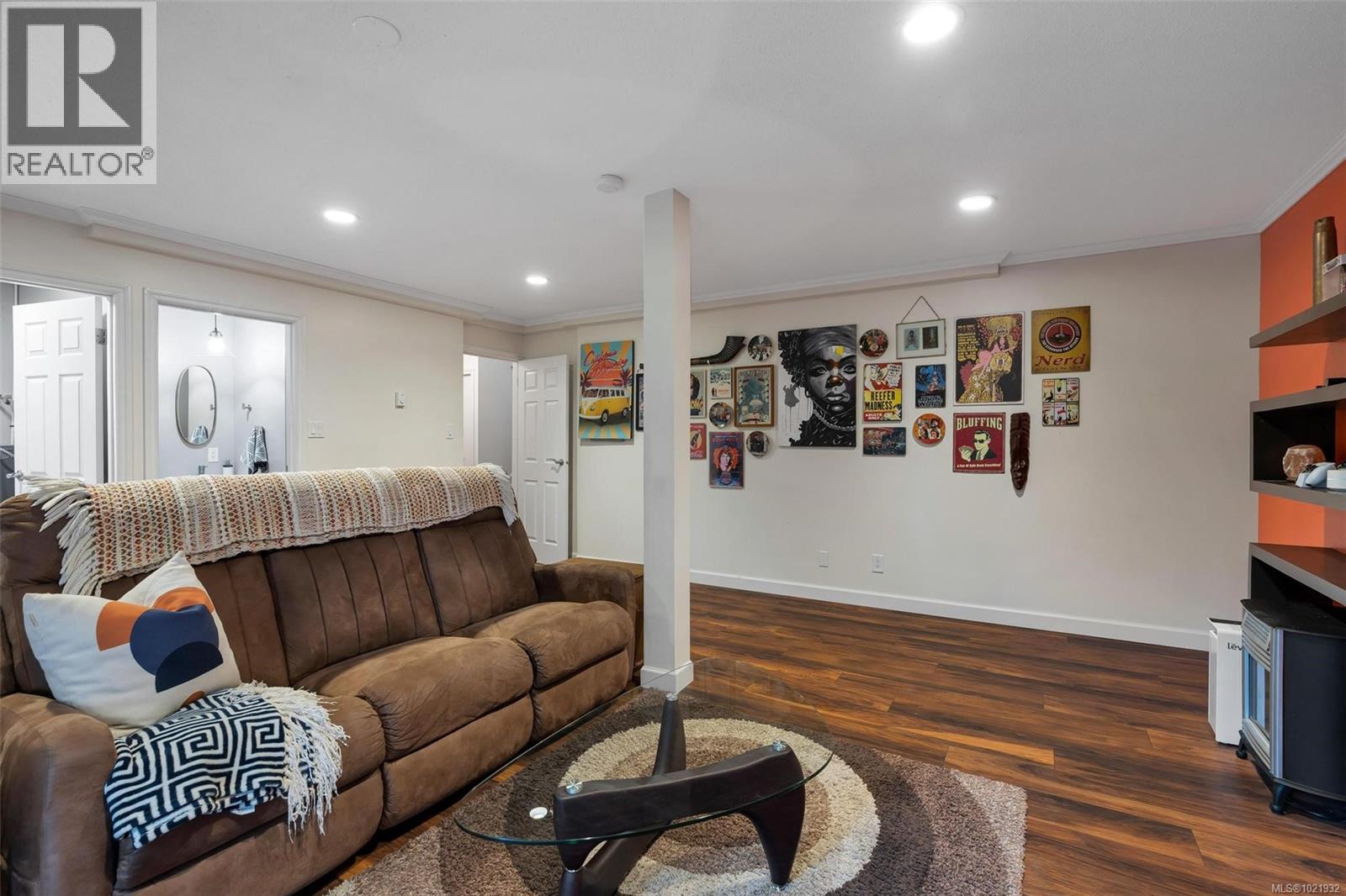 17 897 Admirals Road, Esquimalt