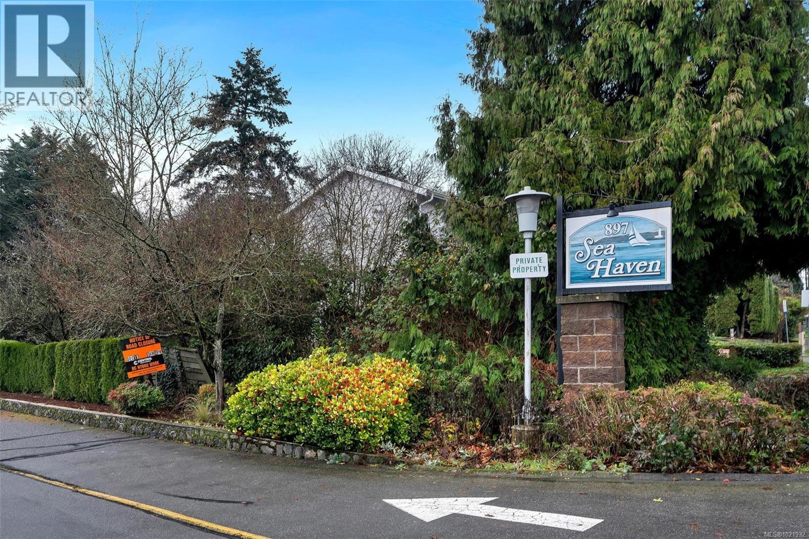 17 897 Admirals Road, Esquimalt