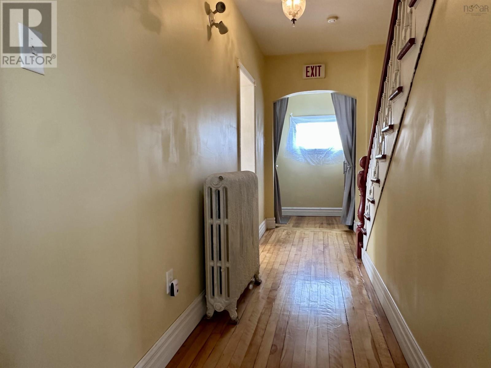 Property 27 of 39 of 24 Upper Warren Street