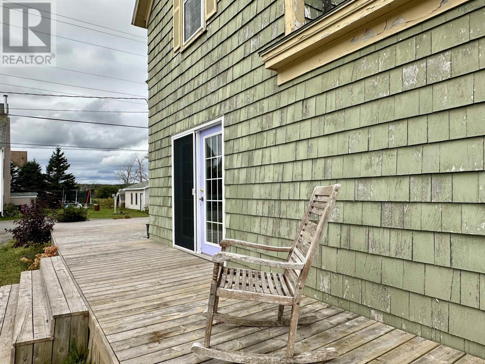 Property 36 of 39 of 24 Upper Warren Street