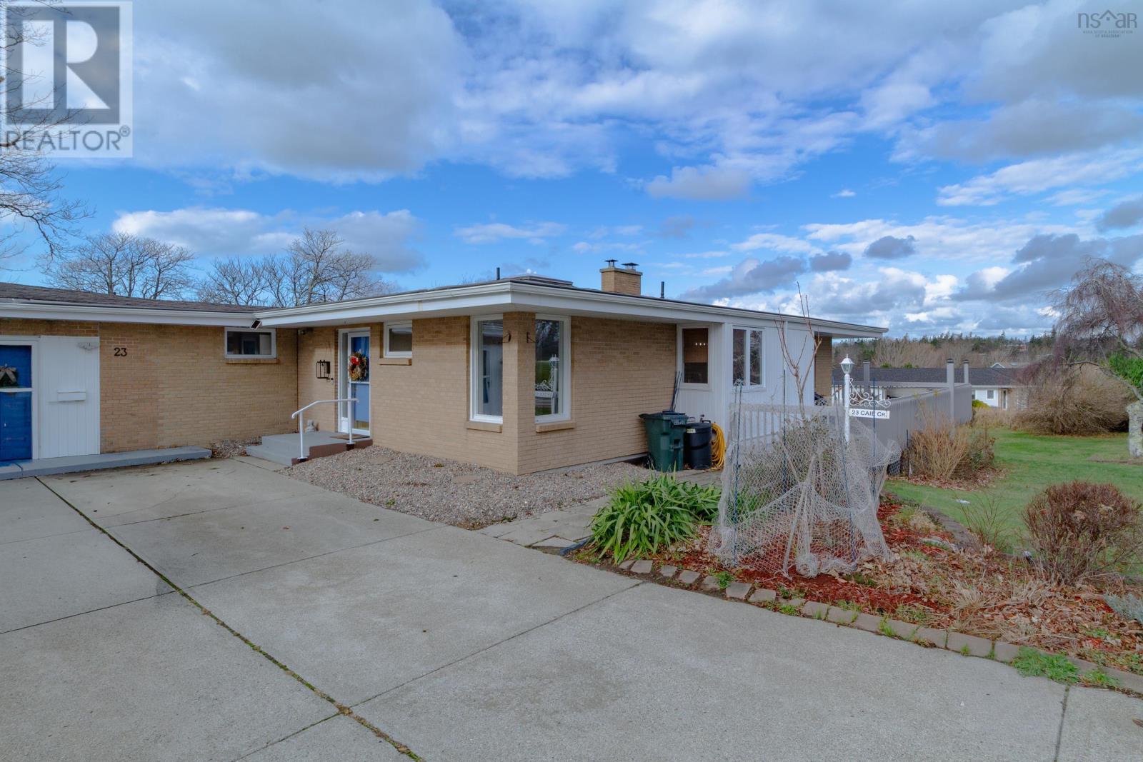 Property photo of 23 Caie Cres