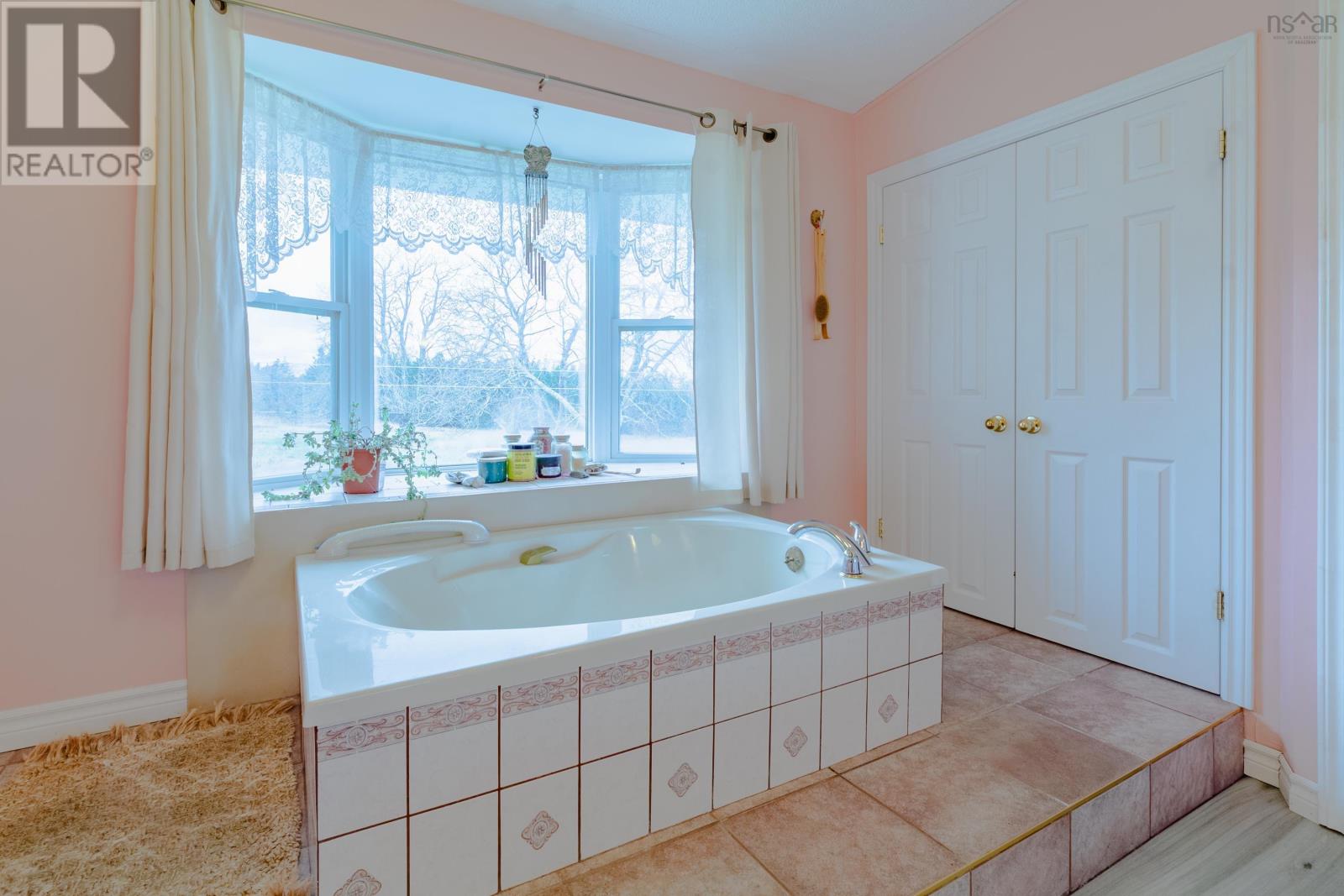 Property 22 of 49 of 23 Caie Cres