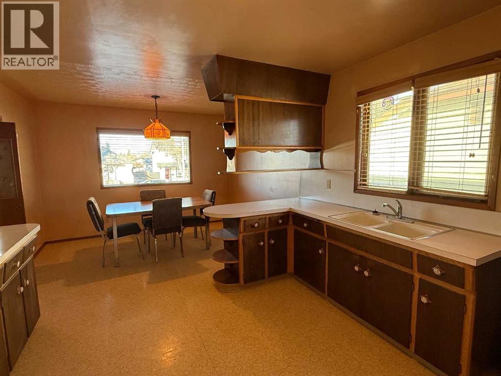 Single Family House Bungalow for Sale in A    Avenue NE Tuxedo Park Calgary 