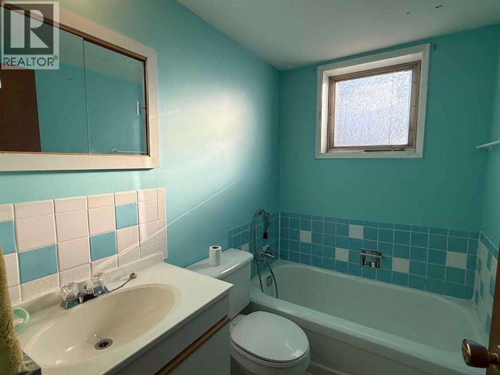 Single Family House Bungalow for Sale in A    Avenue NE Tuxedo Park Calgary 