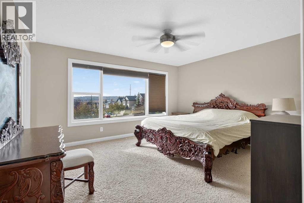 Single Family House for Sale in  Evanspark Circle NW Evanston Calgary 