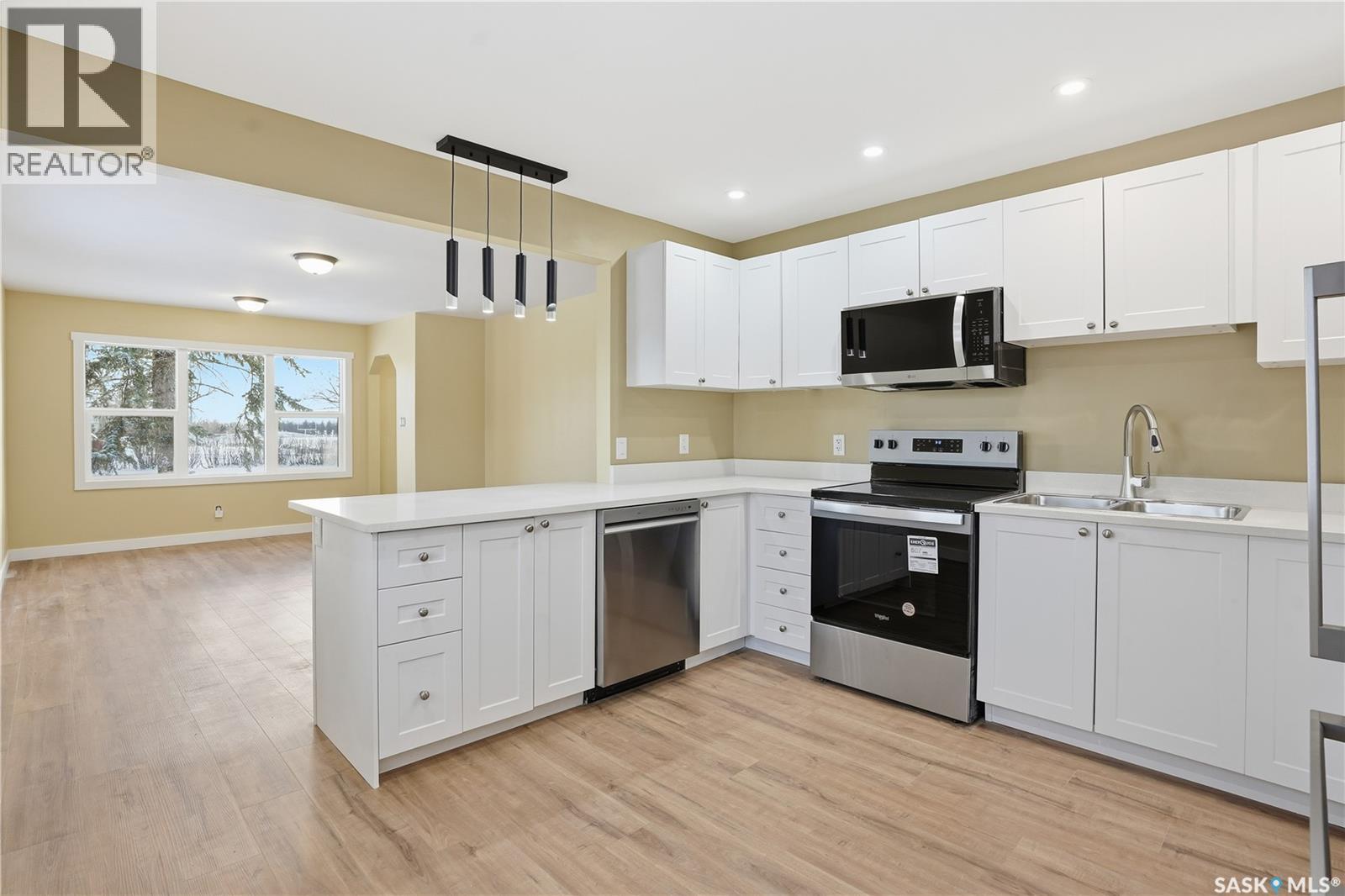 Single Family House Bungalow for Sale in  Dewdney AVENUE Regina 