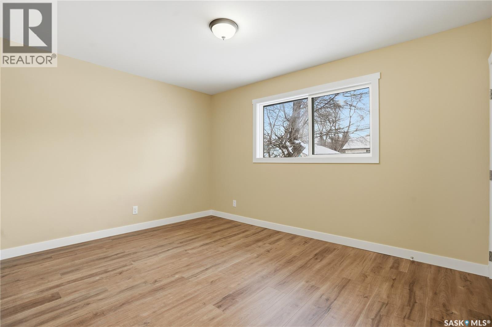 Single Family House Bungalow for Sale in  Dewdney AVENUE Regina 