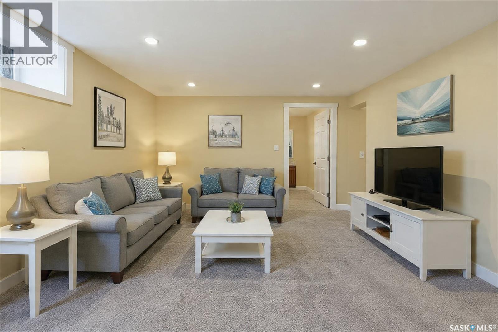 Single Family House Bungalow for Sale in  Dewdney AVENUE Regina 