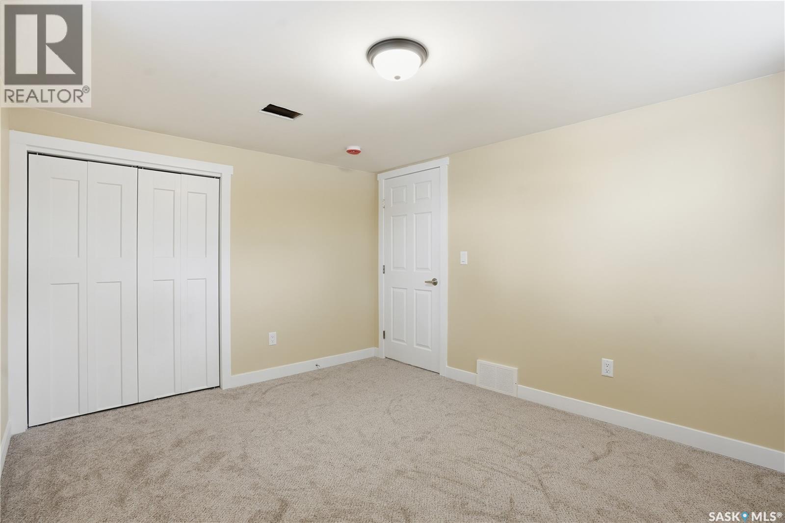 Single Family House Bungalow for Sale in  Dewdney AVENUE Regina 