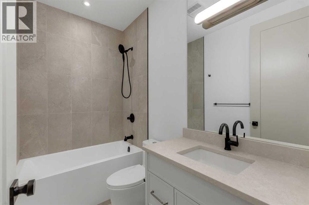 Single Family House for Sale in   Avenue SW Altadore Calgary 