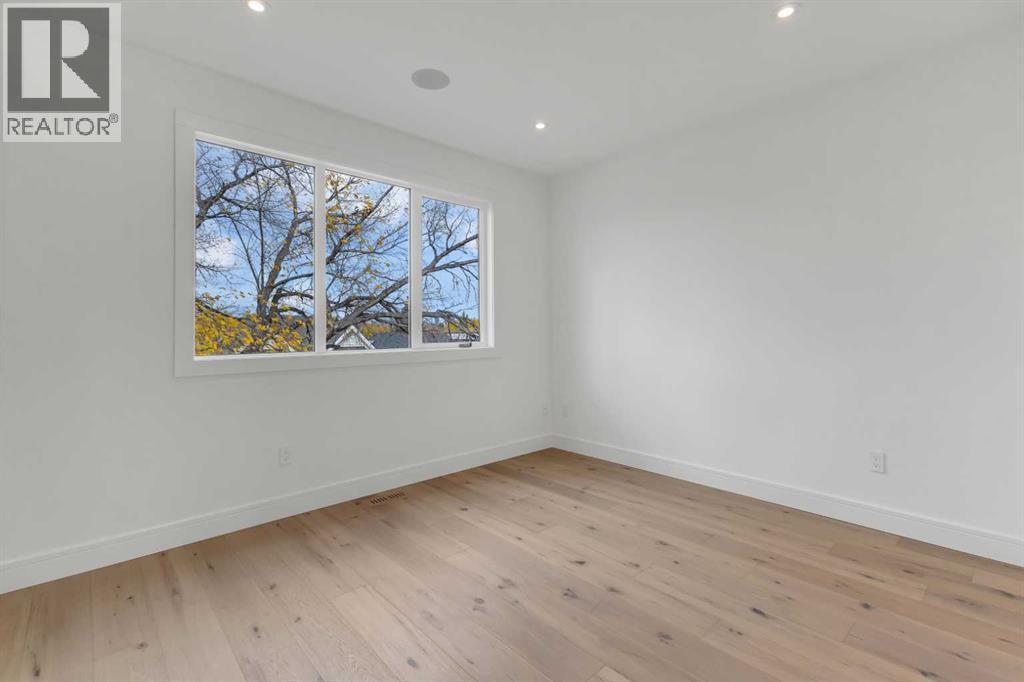 Single Family House for Sale in   Avenue SW Altadore Calgary 