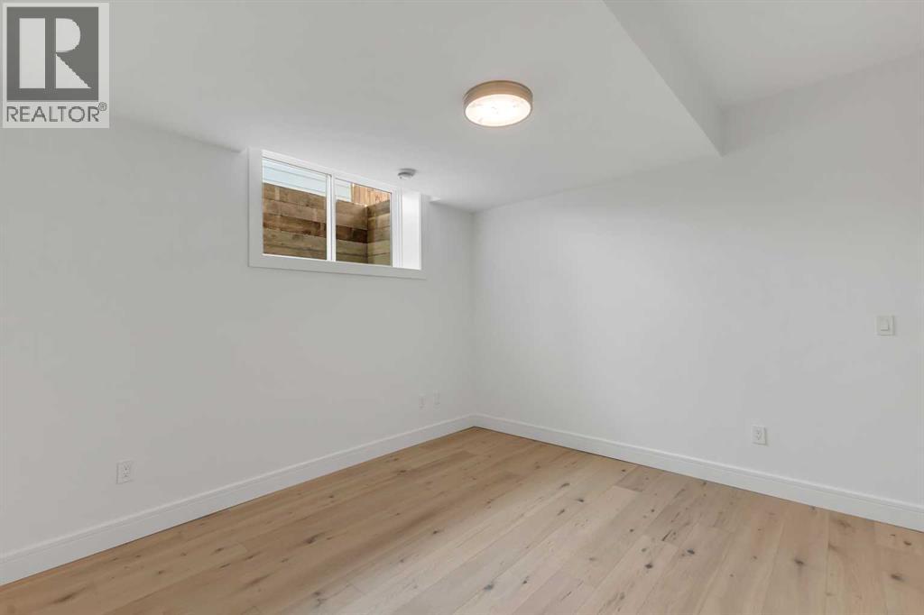 Single Family House for Sale in   Avenue SW Altadore Calgary 