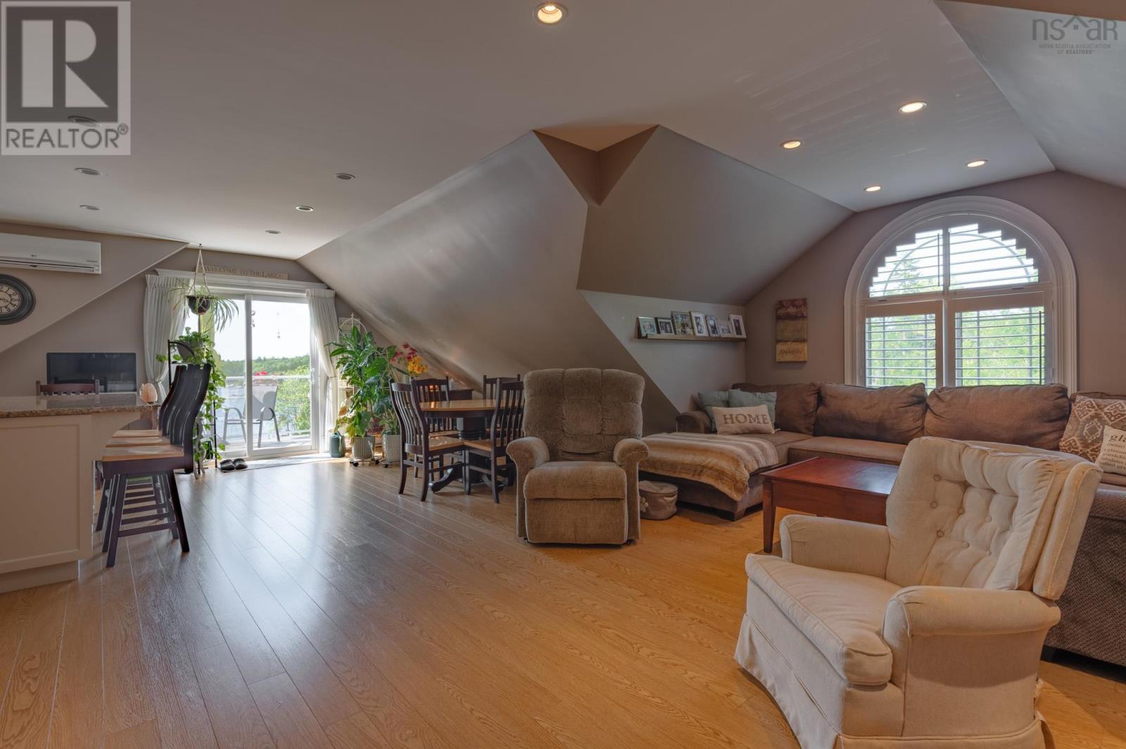 Property 44 of 50 of 47 Long Lake Drive