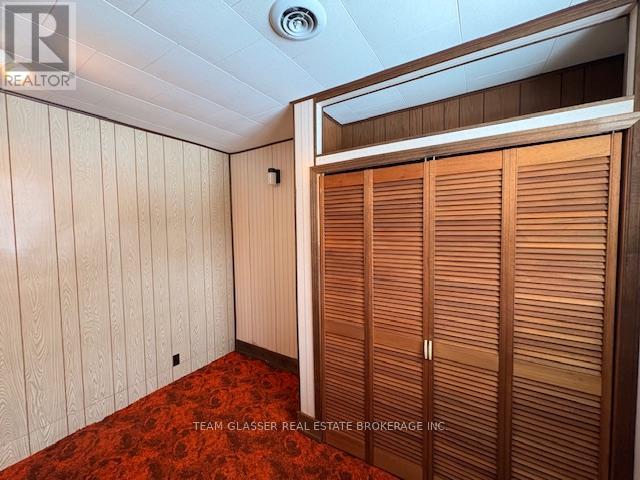 Single Family House Bungalow for Sale in  CENTRE STREET North Middlesex (Parkhill) 