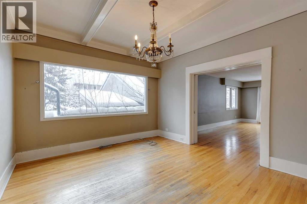 Single Family House for Sale in   Street SW Elbow Park Calgary 