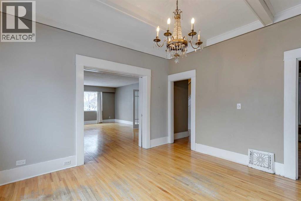 Single Family House for Sale in   Street SW Elbow Park Calgary 