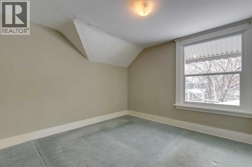 Single Family House for Sale in   Street SW Elbow Park Calgary 