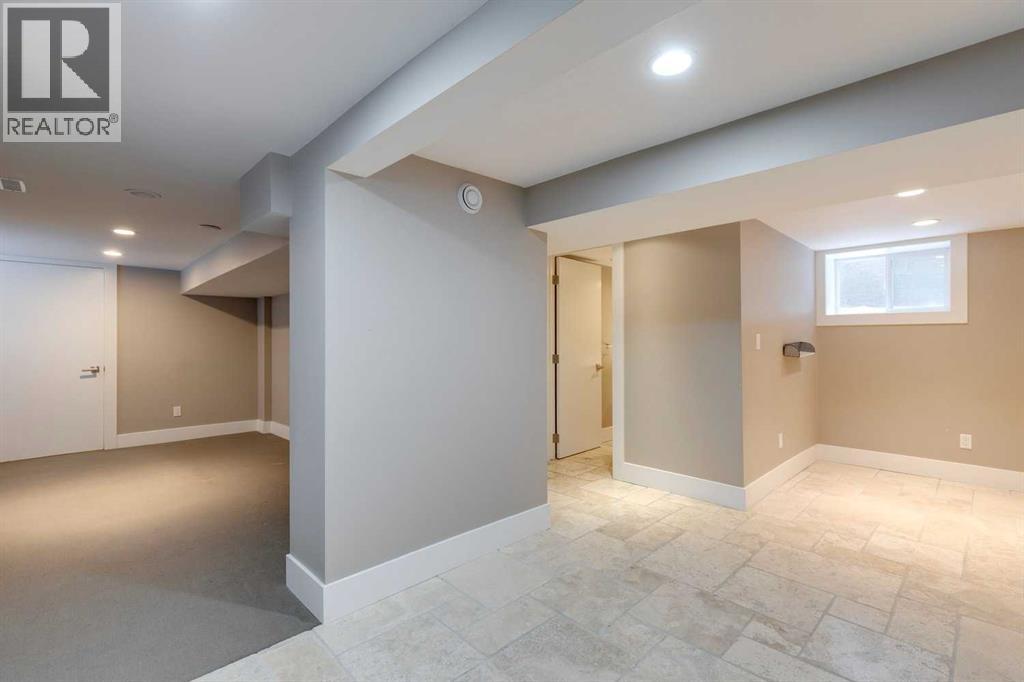 Single Family House for Sale in   Street SW Elbow Park Calgary 