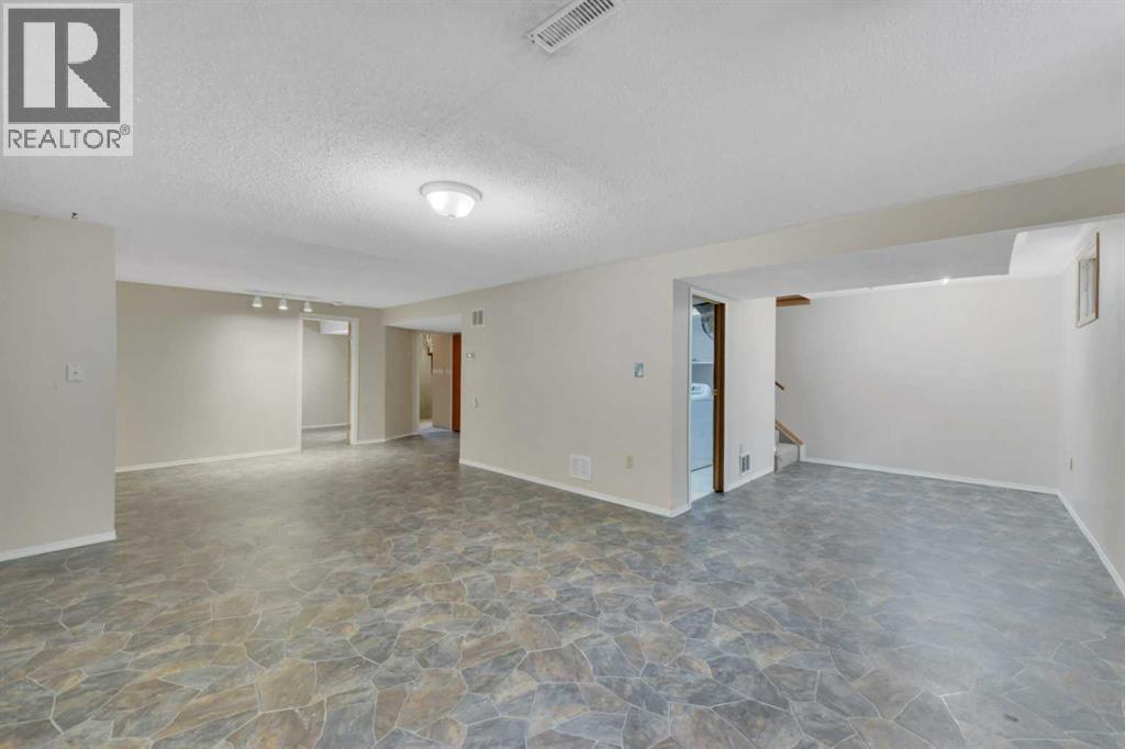 28 Ohio Close, Red Deer