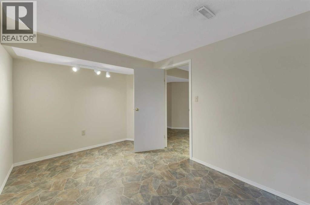 28 Ohio Close, Red Deer