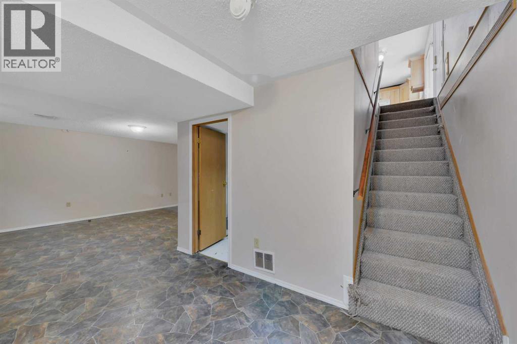 28 Ohio Close, Red Deer