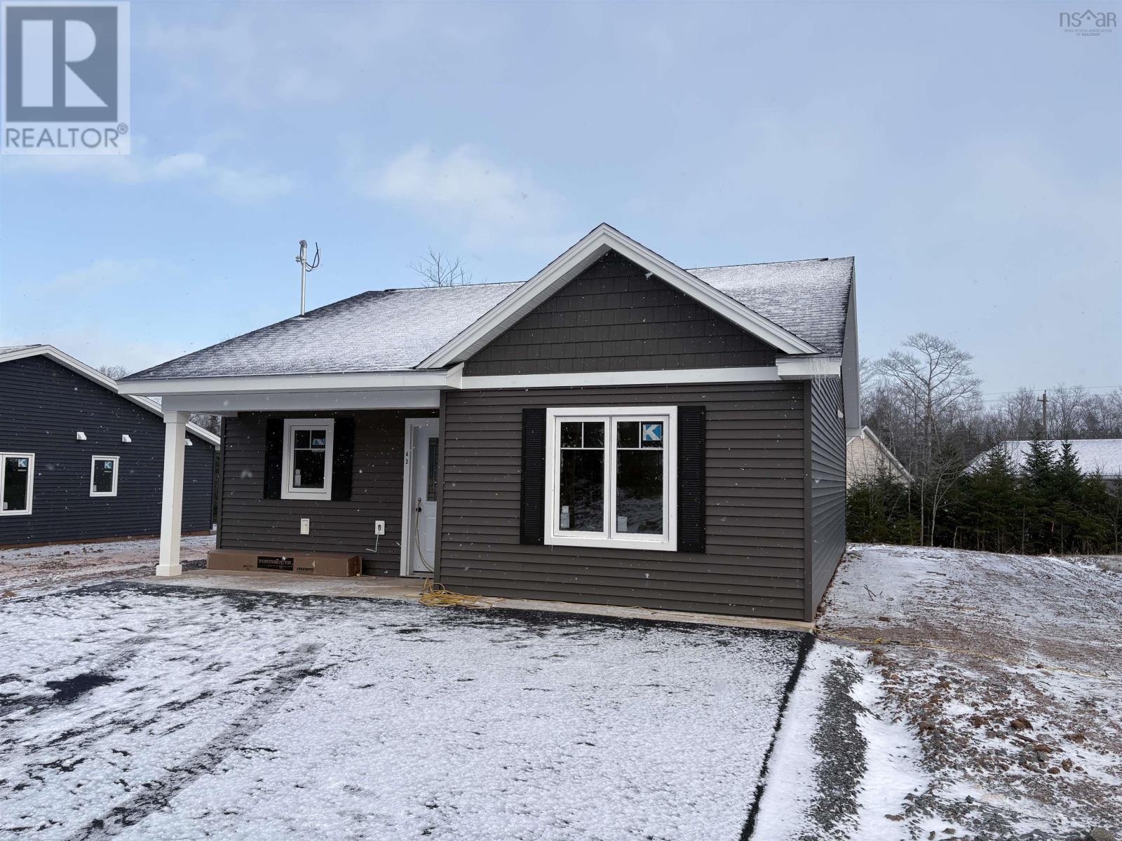 Property 4 of 5 of 43 Amelia Ave Avenue