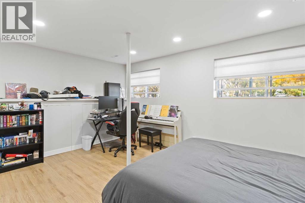 Single Family House for Sale in    Avenue NE Crescent Heights Calgary 