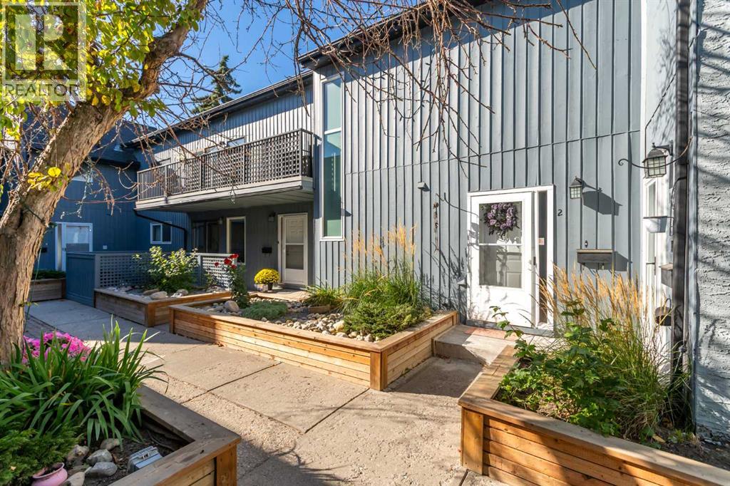 Single Family House for Sale in    Avenue NE Crescent Heights Calgary 