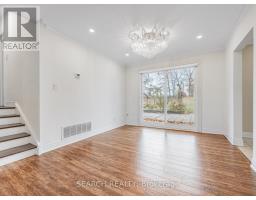Bedroom 4 - 41 Hamilton Drive, Newmarket, ON L3Y3E7 Photo 11